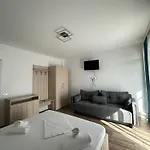 Ayana Apartament *